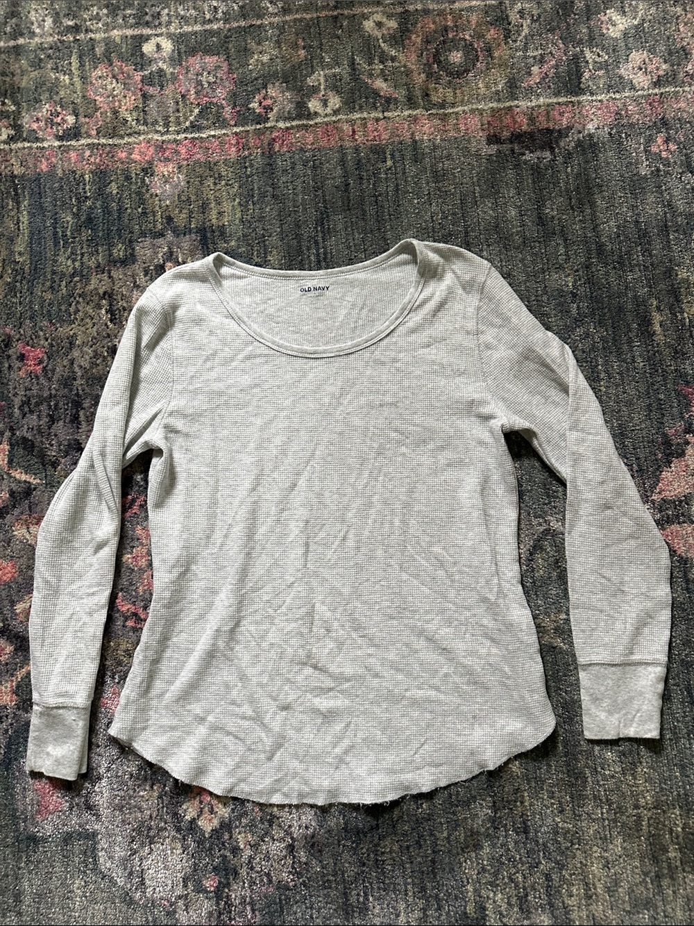 Old Navy Light Gray Long-Sleeve Waffle Knit Tee Cozy Soft Cold Weather Layer L